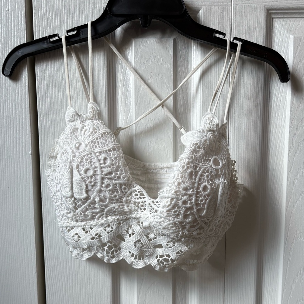 Wishlist White Crochet Lace Bralette - Picture 1 of 4